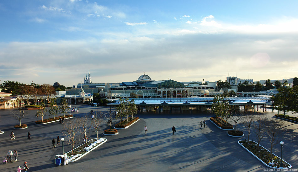 Overview of Tokyo Disneyland