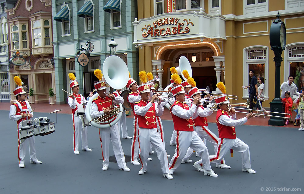 Tokyo Disneyland Band